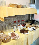 Frühstücksraum mit Buffet-Service